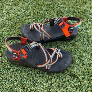 CHACO WOMEN'S SIZE 10 ZX/2 DUAL ADJUSTABLE STRAPS CLASSIC SANDAL